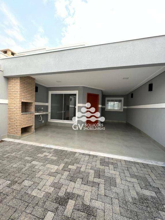 Casa à venda com 3 quartos, 120m² - Foto 1