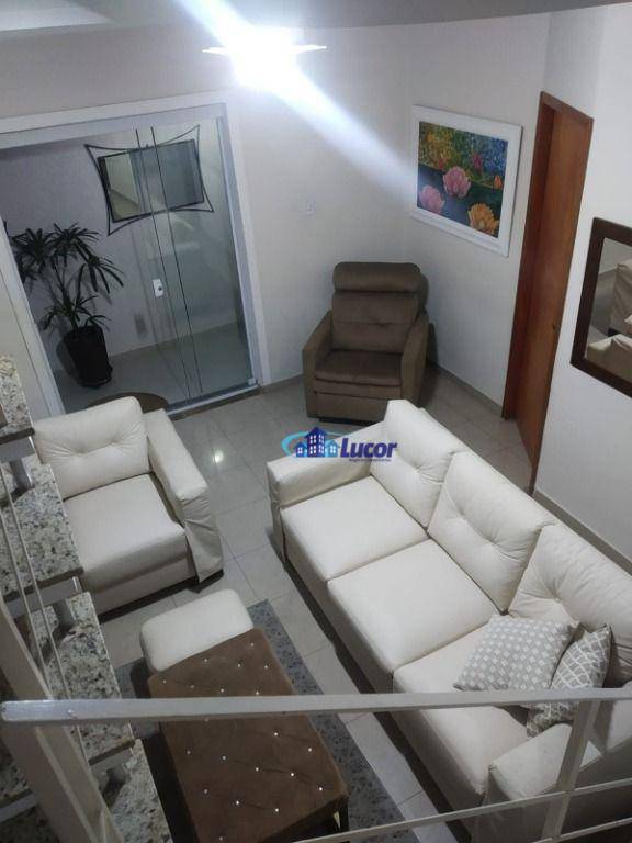 Sobrado à venda com 4 quartos, 200m² - Foto 2