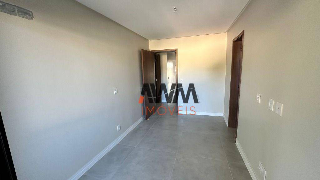 Sobrado à venda com 3 quartos, 226m² - Foto 13