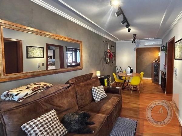 Apartamento à venda com 3 quartos, 90m² - Foto 1