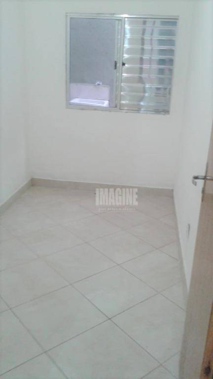 Apartamento para alugar com 2 quartos, 37m² - Foto 10