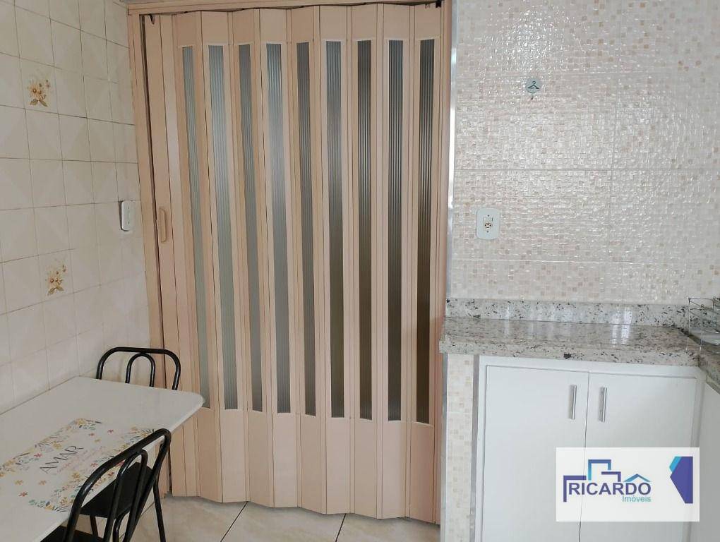 Apartamento à venda com 2 quartos, 62m² - Foto 6