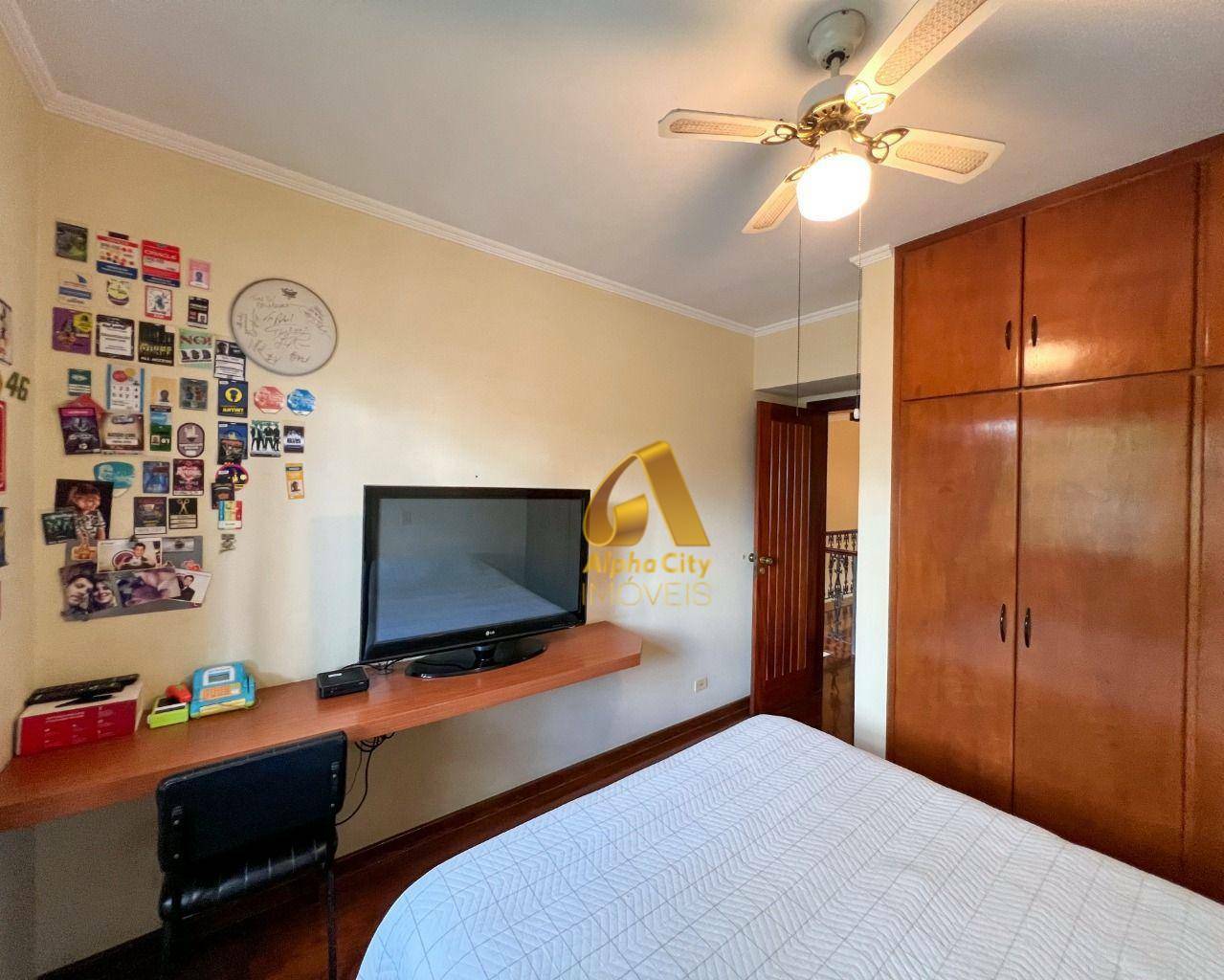 Casa de Condomínio à venda com 4 quartos, 280m² - Foto 17