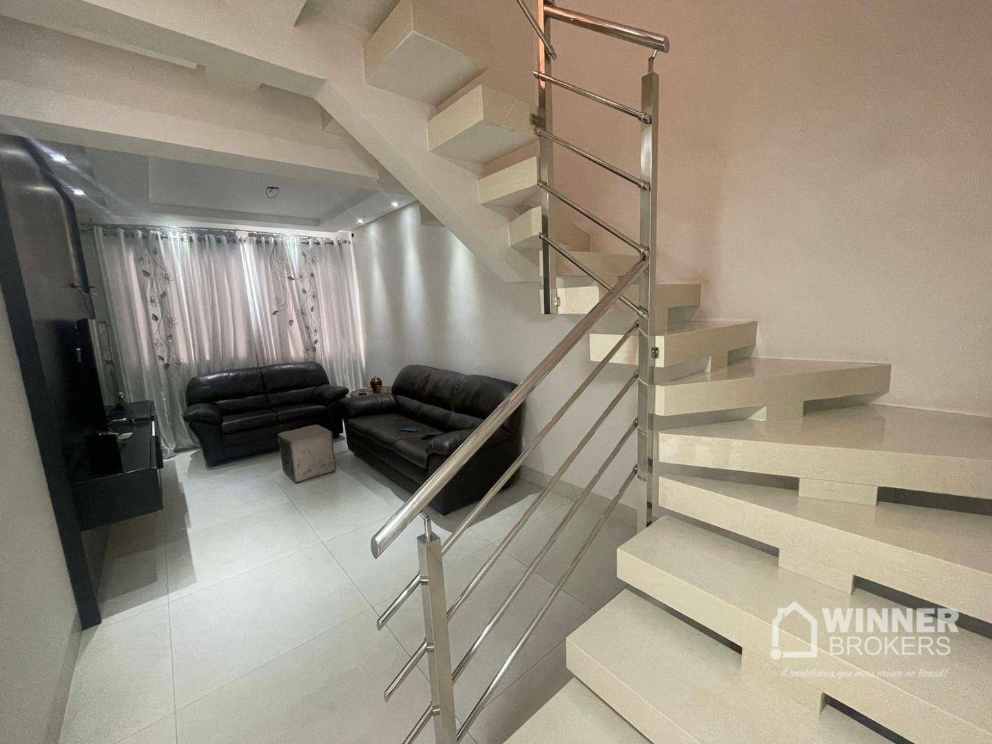 Sobrado à venda com 5 quartos, 242m² - Foto 2