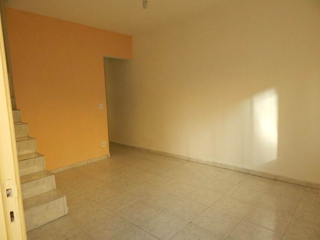 Sobrado para alugar com 2 quartos, 55m² - Foto 4