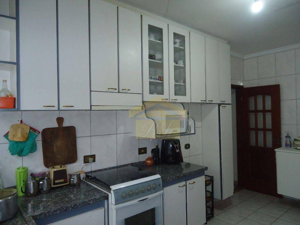 Casa à venda com 3 quartos, 167m² - Foto 2