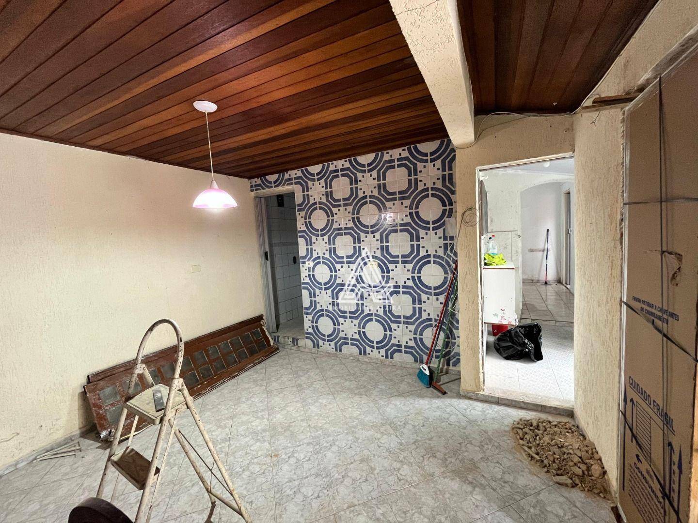 Casa para alugar com 3 quartos, 70m² - Foto 22