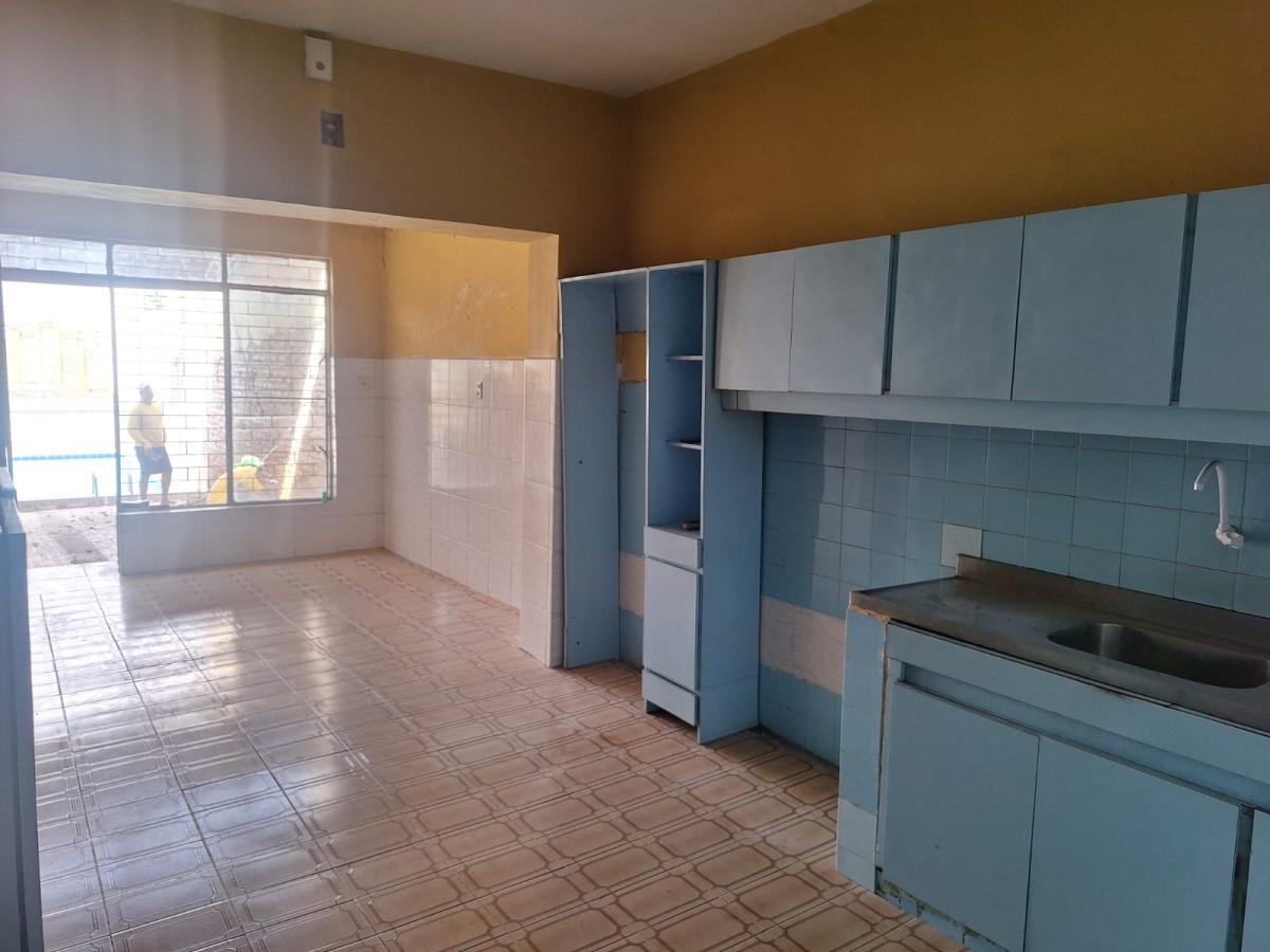 Casa para alugar com 4 quartos, 140m² - Foto 8