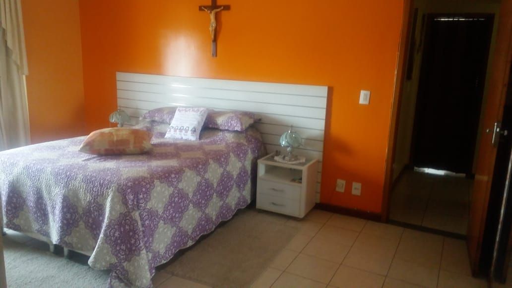 Casa à venda com 4 quartos, 300m² - Foto 15