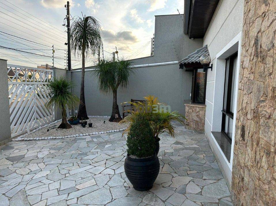 Casa, 3 quartos, 239 m² - Foto 3