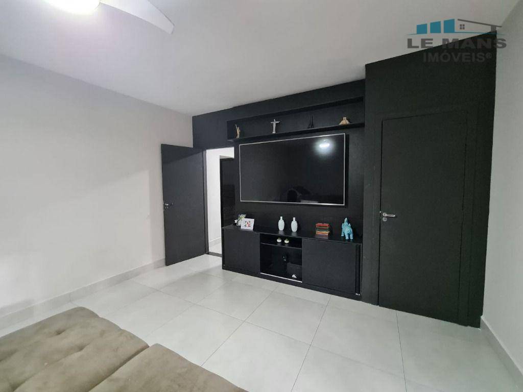 Casa à venda com 3 quartos, 130m² - Foto 10