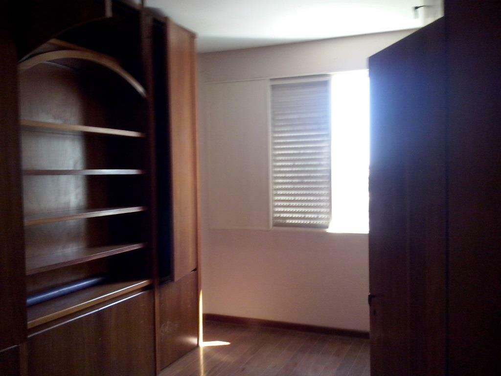 Apartamento à venda com 3 quartos, 200m² - Foto 17