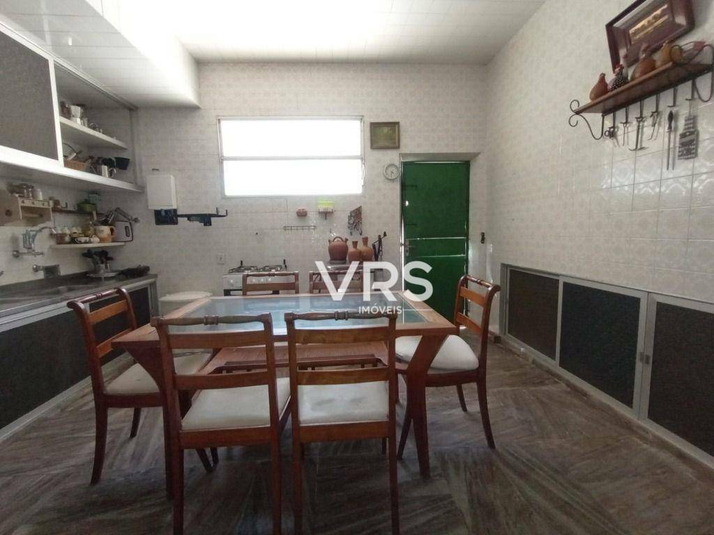 Casa à venda com 7 quartos, 581m² - Foto 45