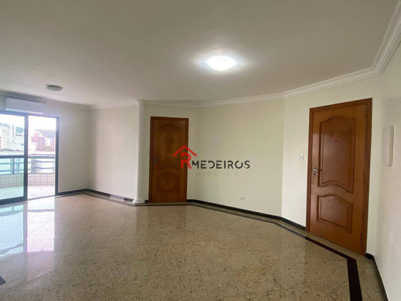 Apartamento para alugar com 3 quartos, 132m² - Foto 4