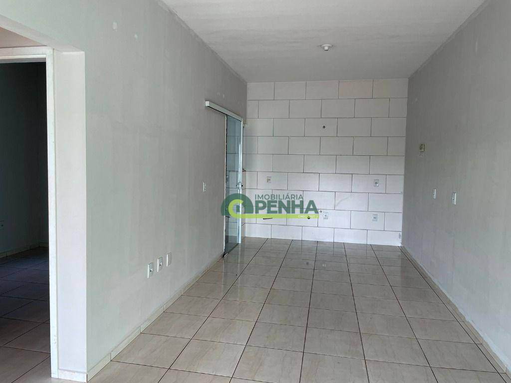 Casa para alugar com 2 quartos, 70m² - Foto 3