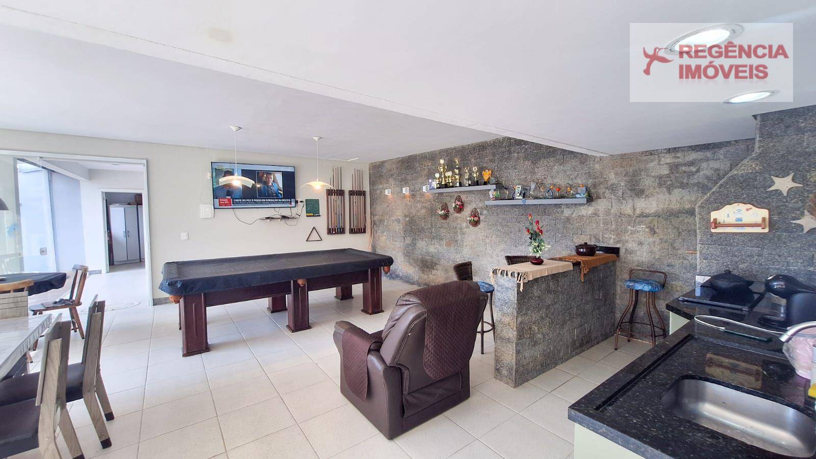 Casa à venda com 4 quartos, 301m² - Foto 13