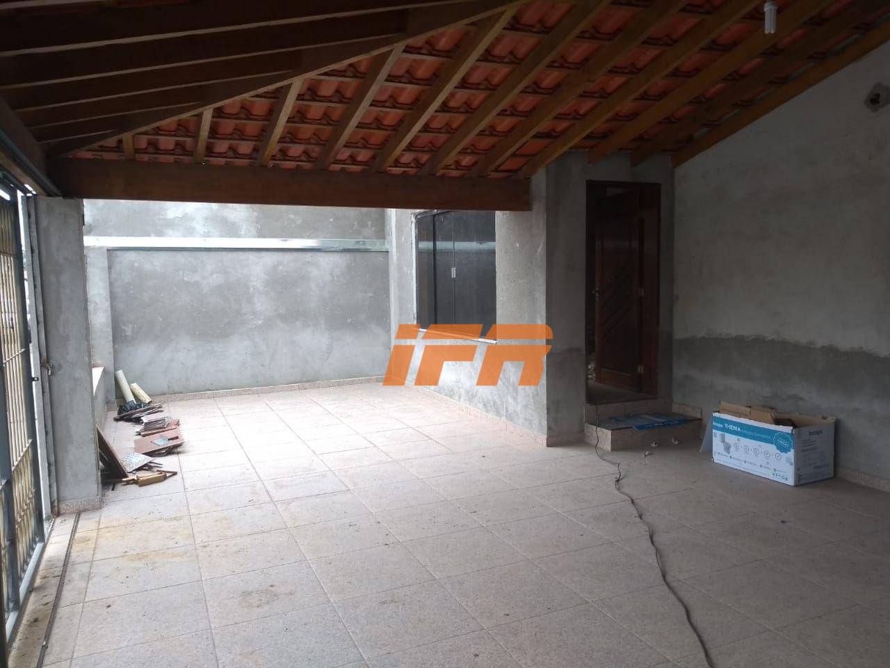 Casa à venda com 3 quartos, 100m² - Foto 10