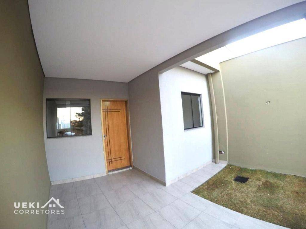 Casa à venda com 2 quartos, 64m² - Foto 2