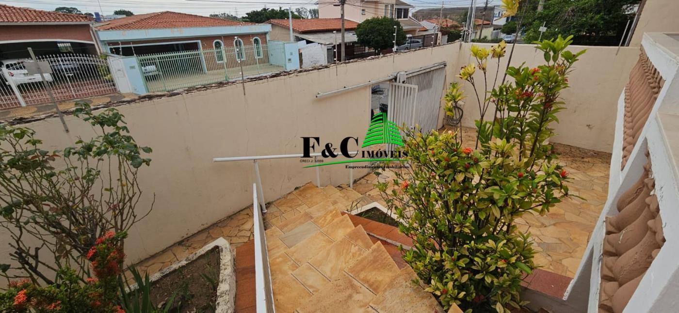 Casa à venda com 2 quartos, 300m² - Foto 10