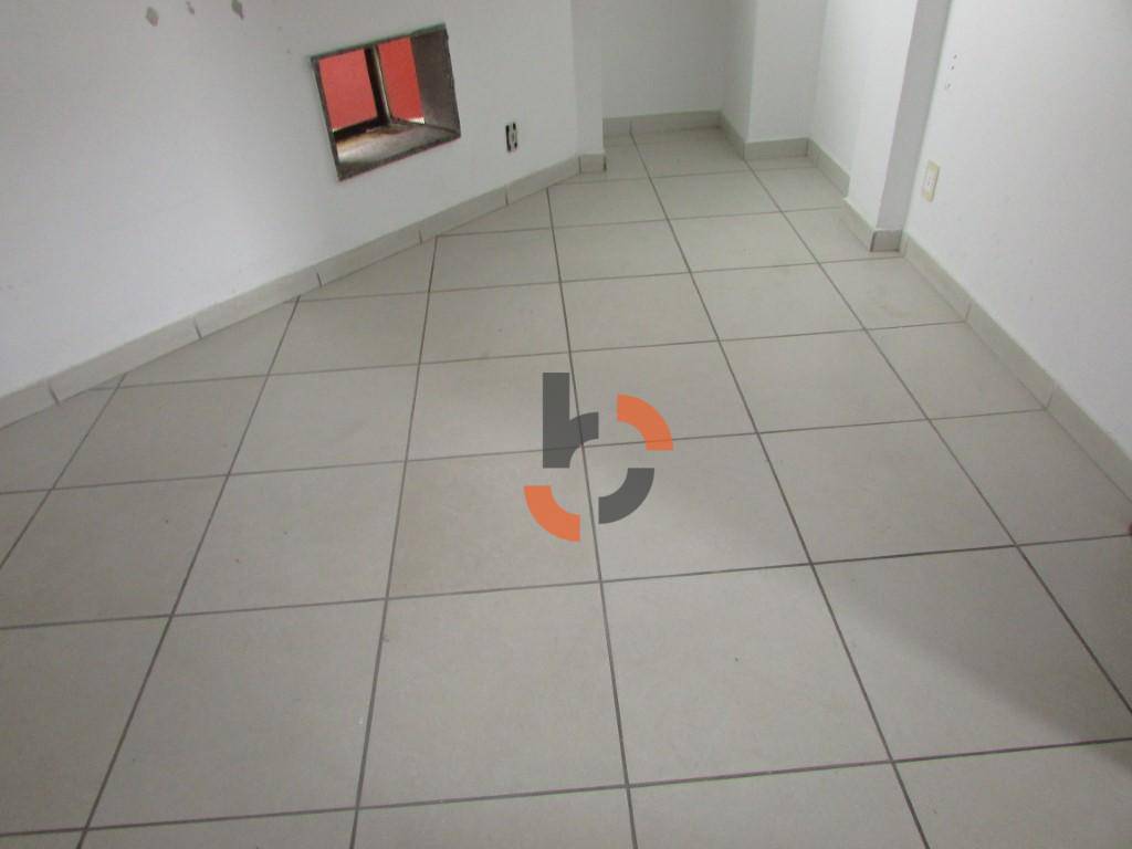 Apartamento para alugar com 1 quarto, 45m² - Foto 6