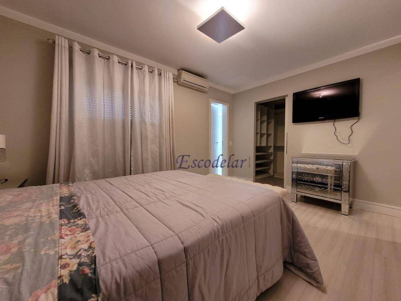 Apartamento para alugar com 4 quartos, 201m² - Foto 16