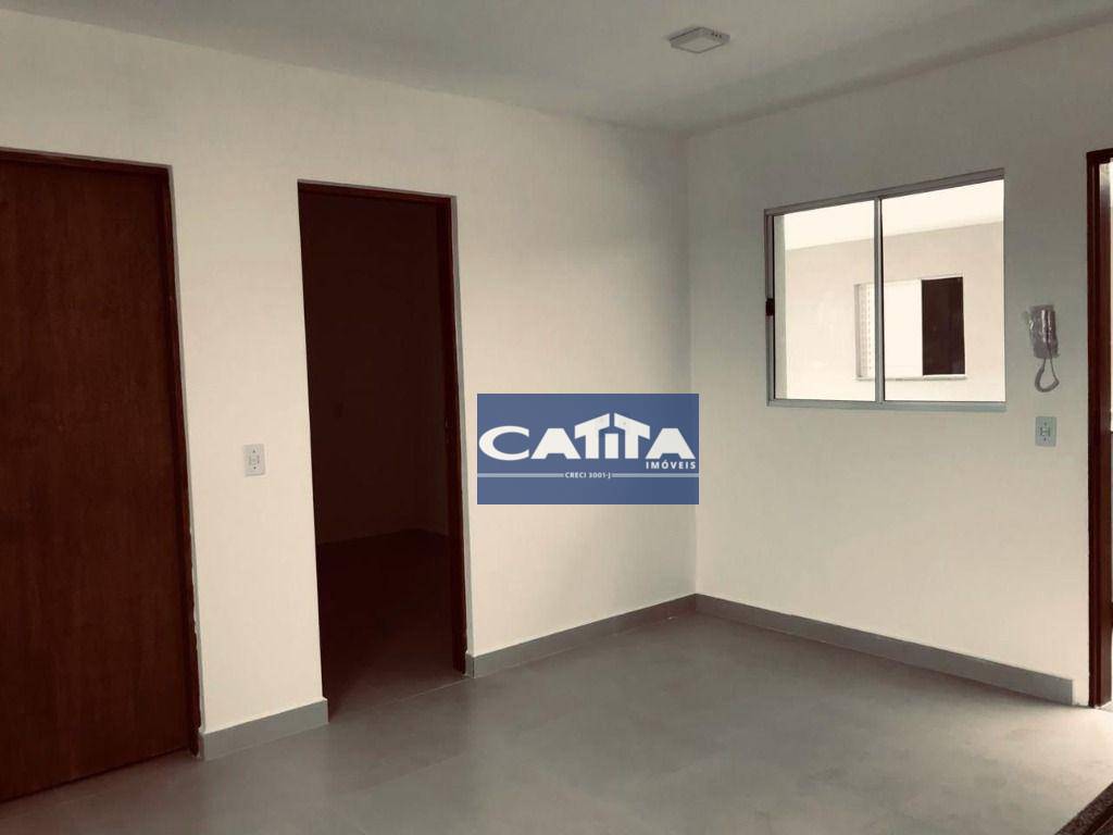 Apartamento para alugar com 2 quartos, 40m² - Foto 4