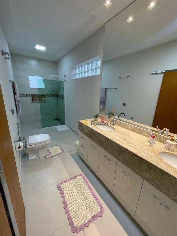 Casa à venda e aluguel com 5 quartos, 500m² - Foto 41