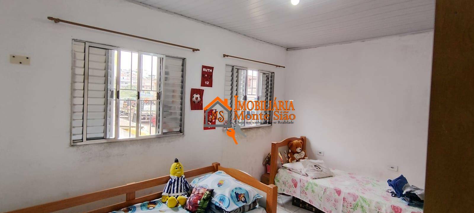 Casa à venda com 6 quartos, 300m² - Foto 5