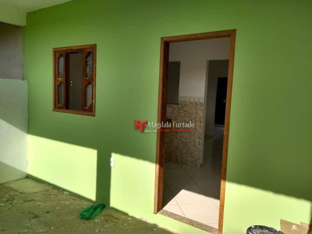 Casa à venda com 2 quartos, 60m² - Foto 8