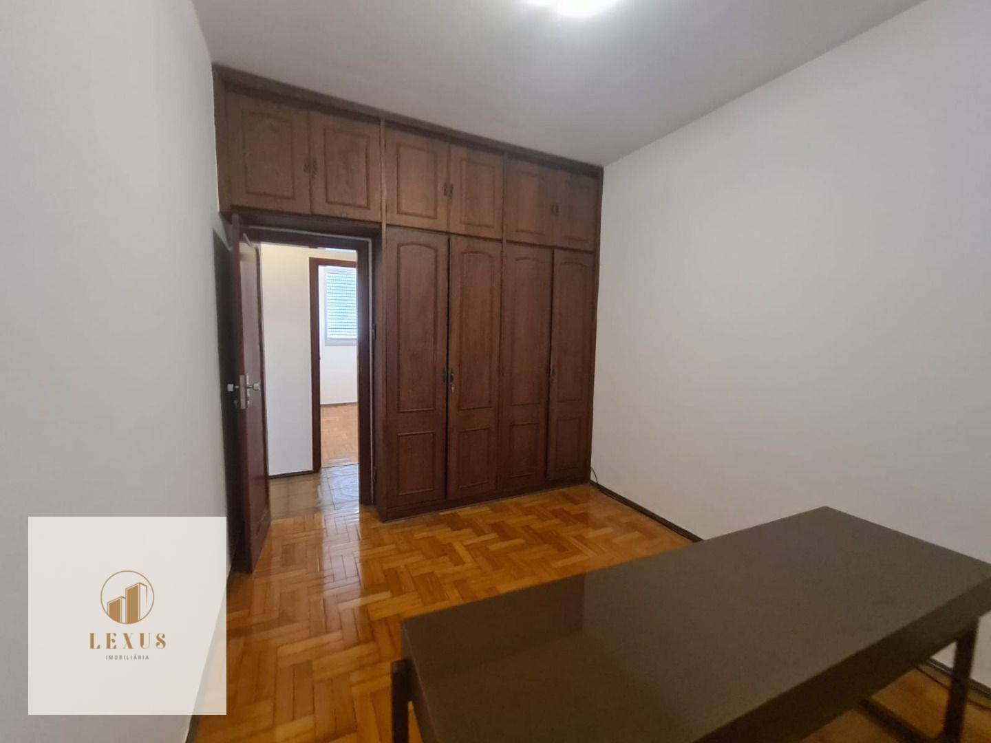 Apartamento à venda com 3 quartos, 136m² - Foto 4