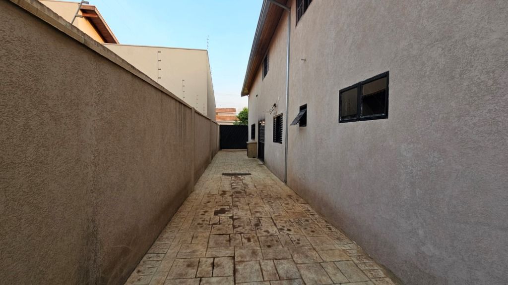 Casa à venda com 5 quartos, 196m² - Foto 19