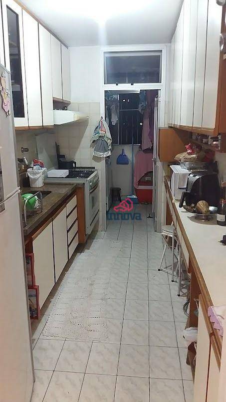 Apartamento à venda com 3 quartos, 90m² - Foto 6