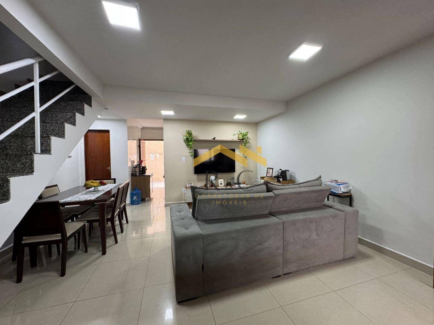 Casa à venda com 2 quartos, 120m² - Foto 6