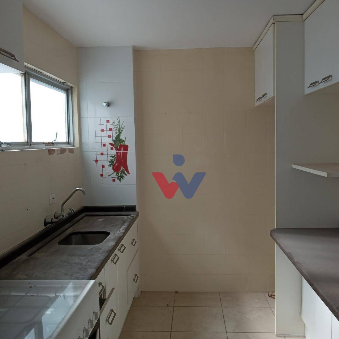 Apartamento à venda com 3 quartos, 110m² - Foto 11