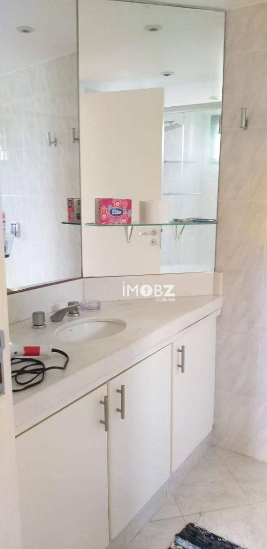 Apartamento à venda com 3 quartos, 123m² - Foto 8