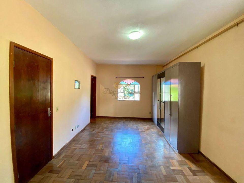 Casa à venda com 3 quartos, 900m² - Foto 18