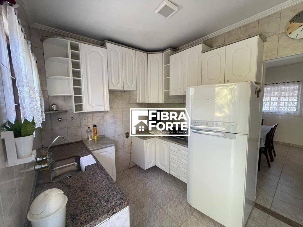 Casa à venda com 3 quartos, 274m² - Foto 25