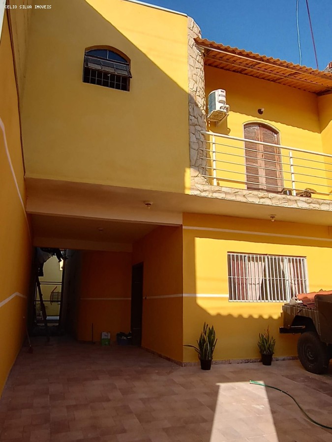 Casa à venda com 4 quartos - Foto 1