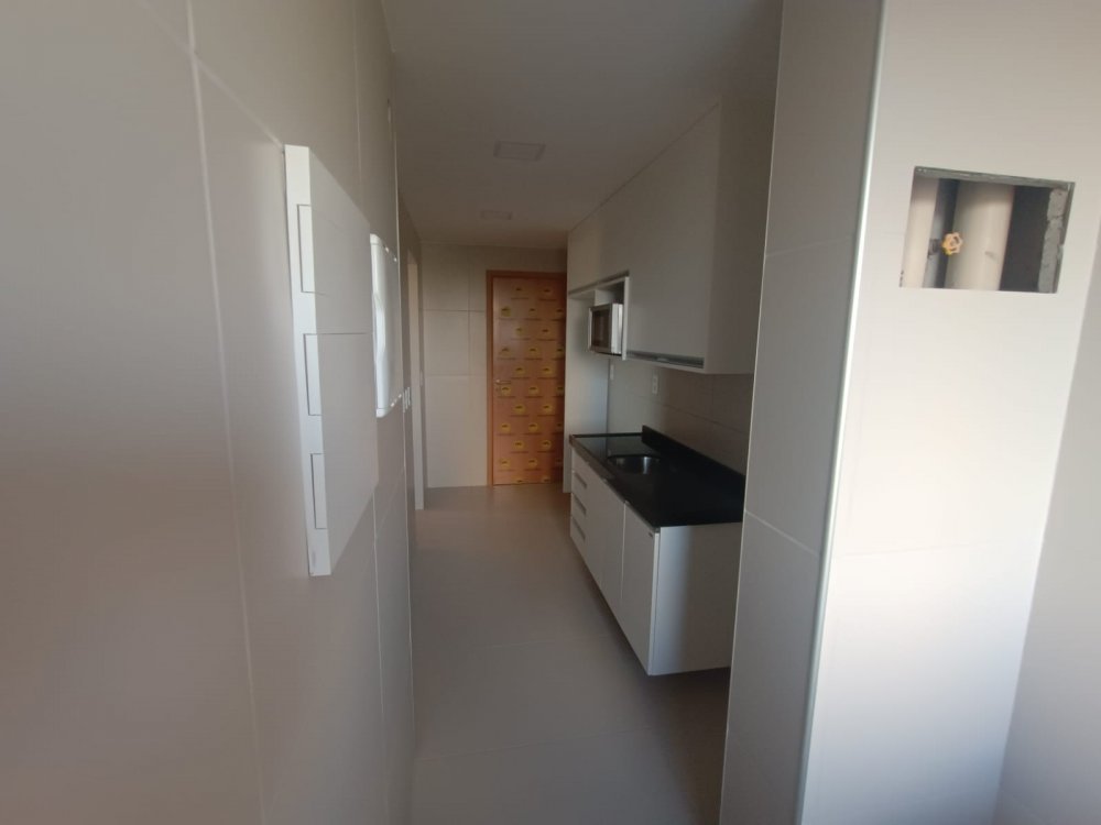 Apartamento à venda com 3 quartos, 68m² - Foto 4
