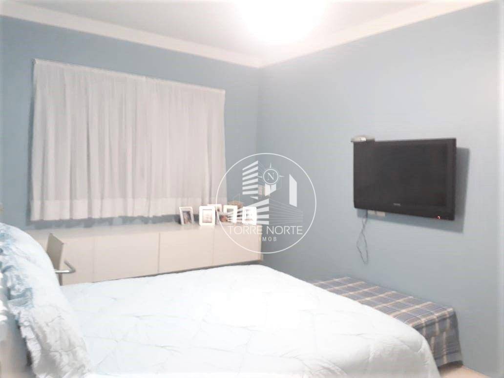 Apartamento à venda com 3 quartos, 250m² - Foto 15