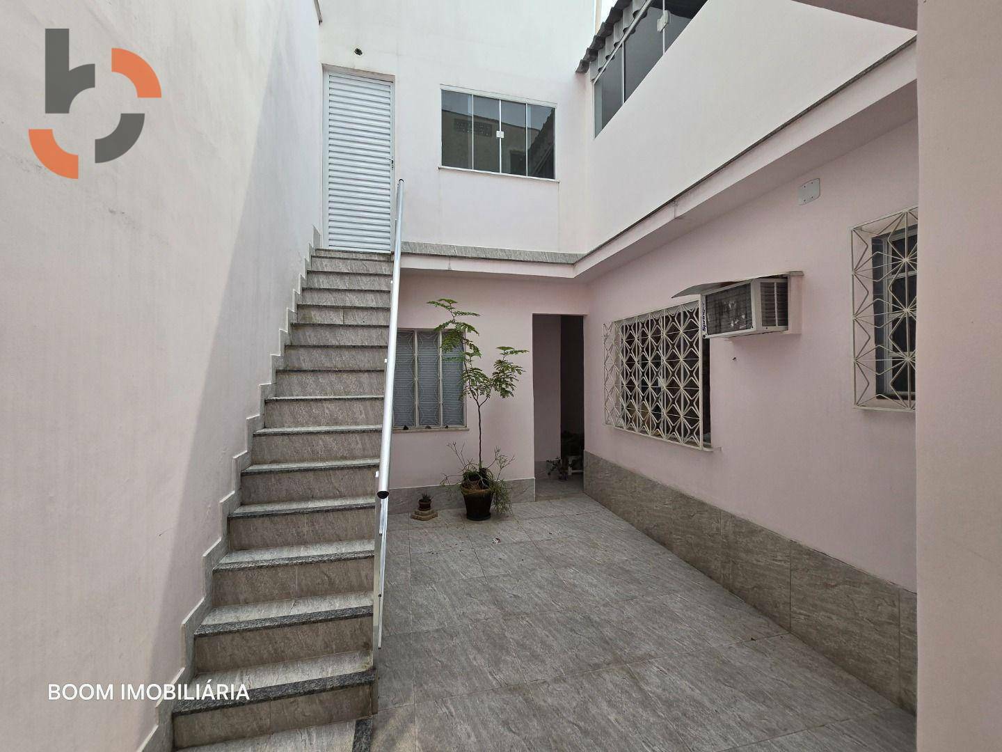 Casa à venda com 2 quartos, 200m² - Foto 8