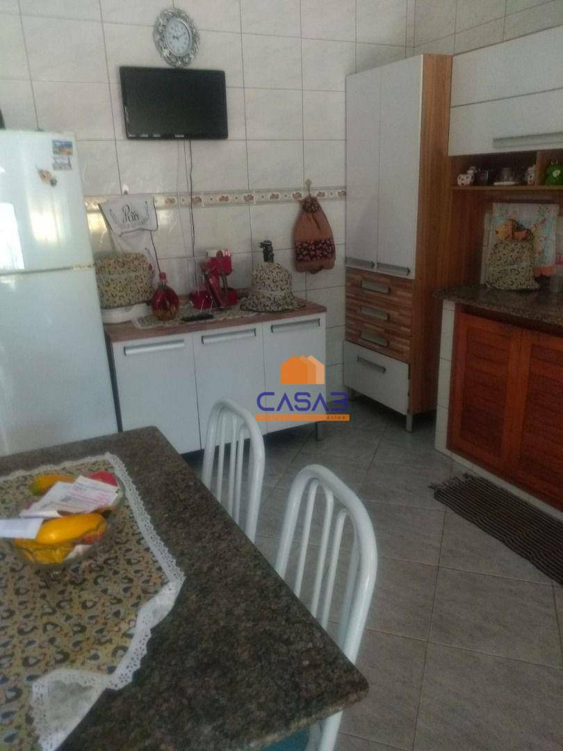 Casa à venda com 3 quartos, 80m² - Foto 8