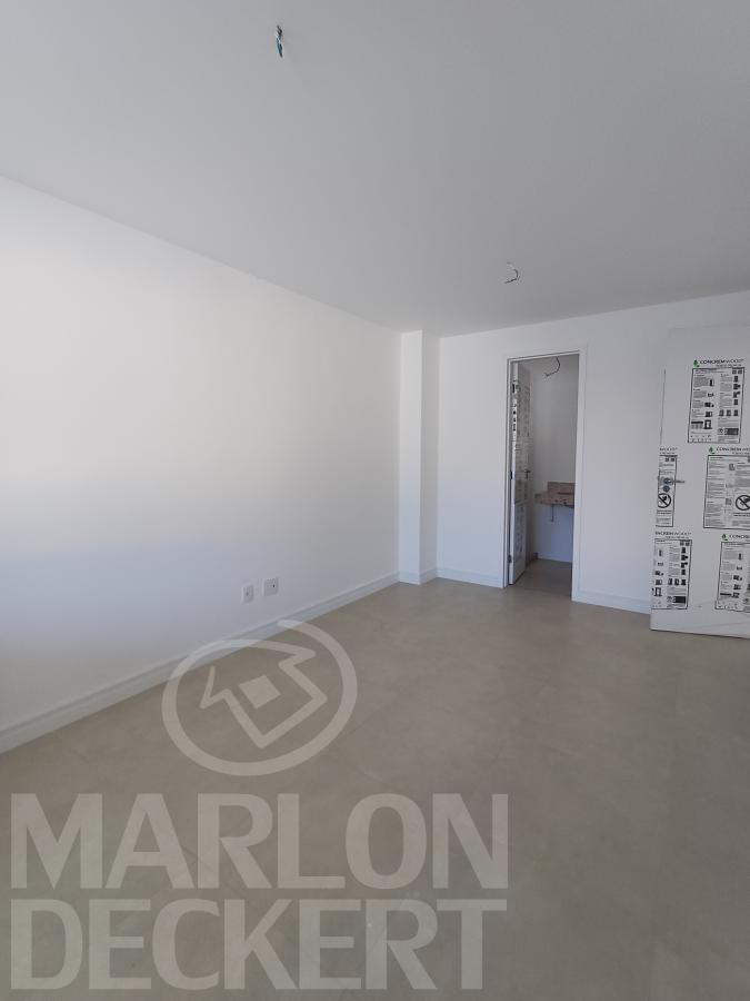 Apartamento à venda com 2 quartos, 104m² - Foto 11