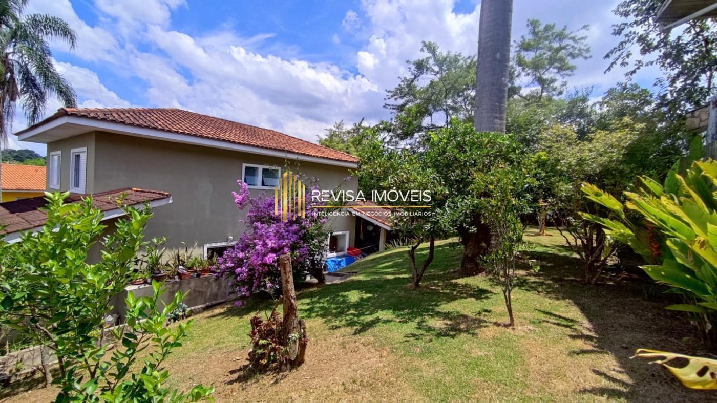 Casa para alugar com 4 quartos, 230m² - Foto 41