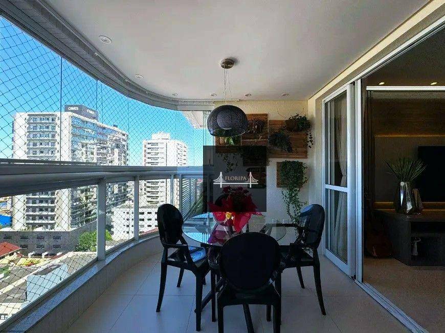 Apartamento à venda com 3 quartos, 122m² - Foto 4