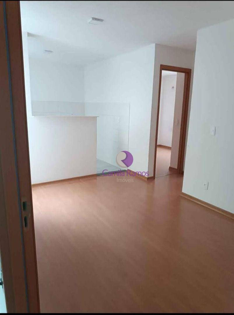 Apartamento à venda com 2 quartos, 45m² - Foto 3