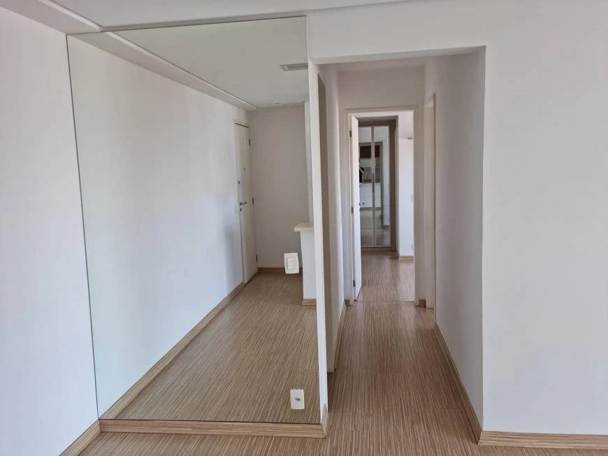 Apartamento à venda com 2 quartos, 67m² - Foto 3