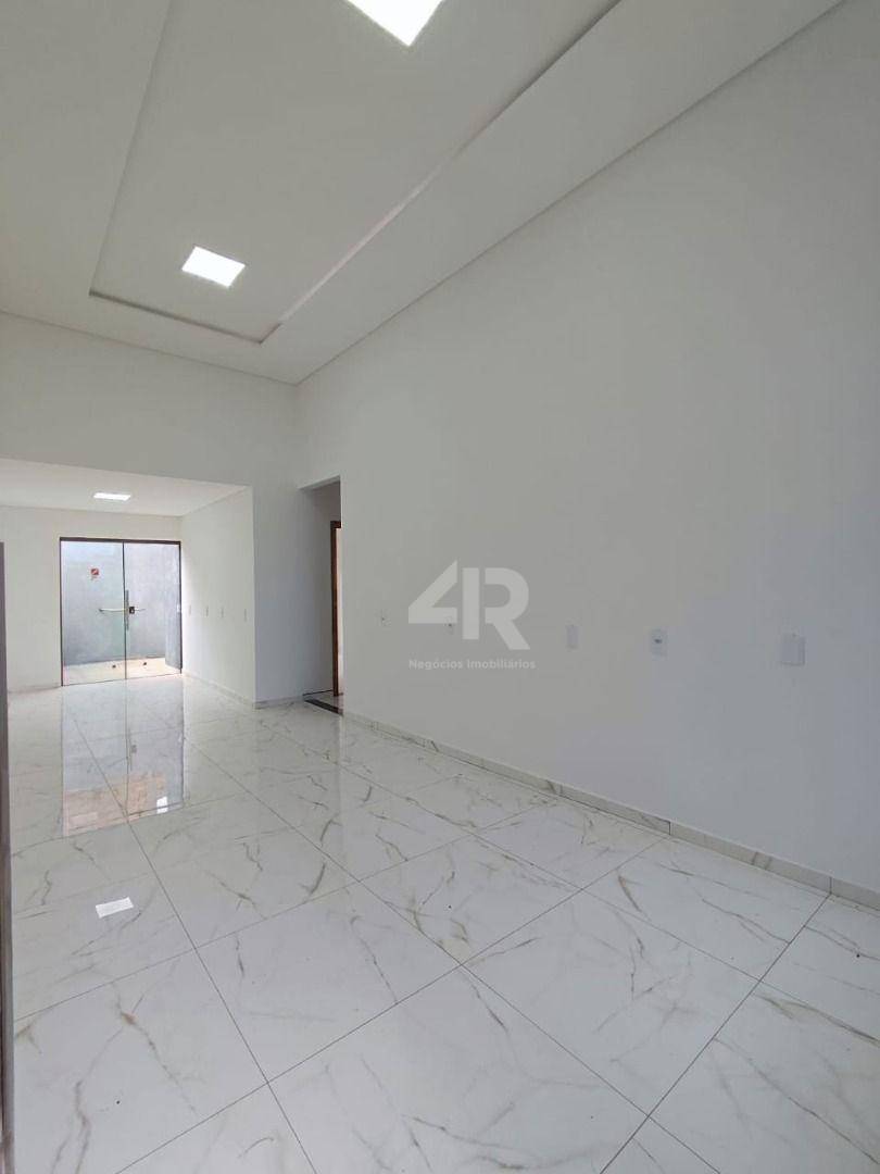 Casa à venda com 3 quartos, 82m² - Foto 6