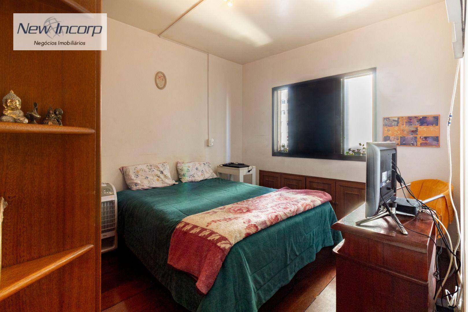 Apartamento à venda com 4 quartos, 200m² - Foto 30