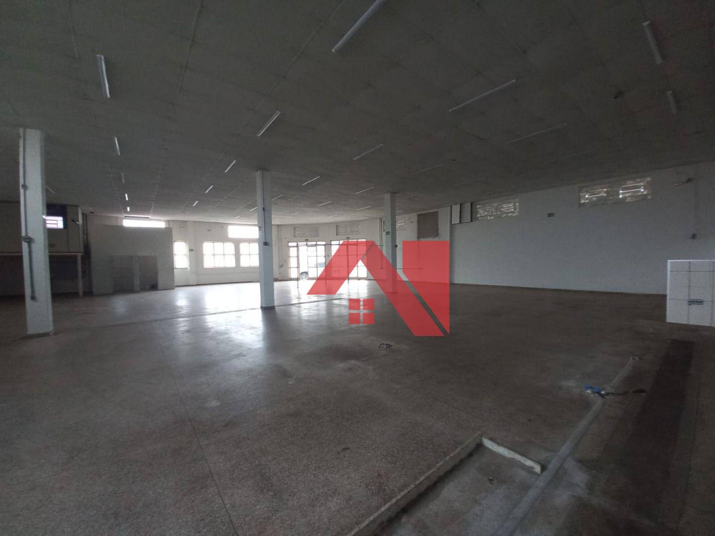 Depósito-Galpão-Armazém à venda e aluguel, 822m² - Foto 22